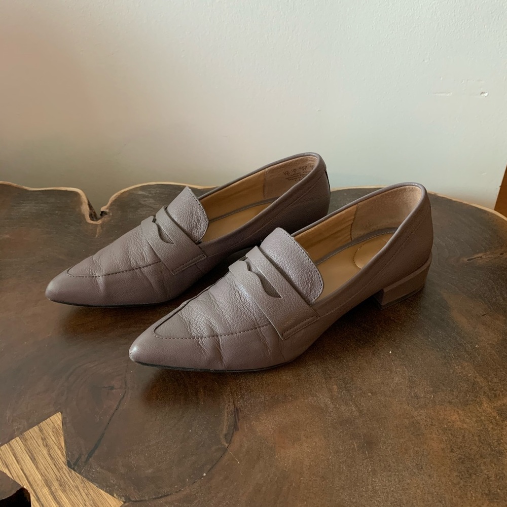 Franco Sarto grey-lilac leather loafers